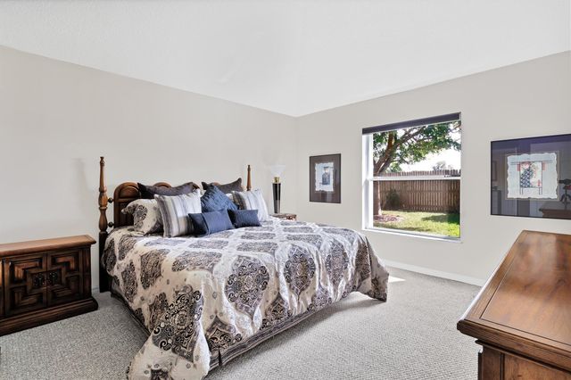 547 High Hawk Circle, Vero Beach, FL 32962