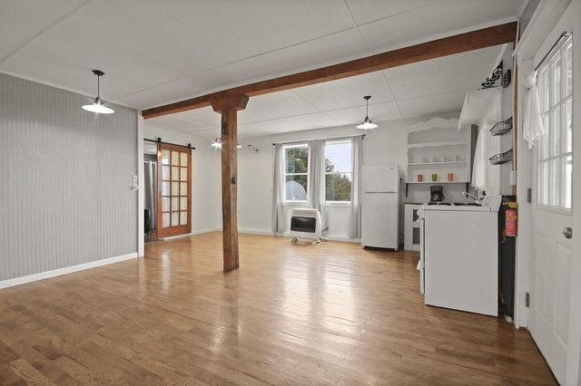 118 COUNTY RD 131, Higbee, MO 65257