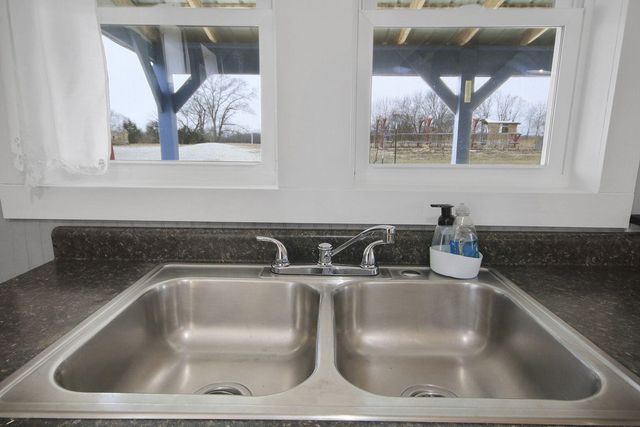 118 COUNTY RD 131, Higbee, MO 65257