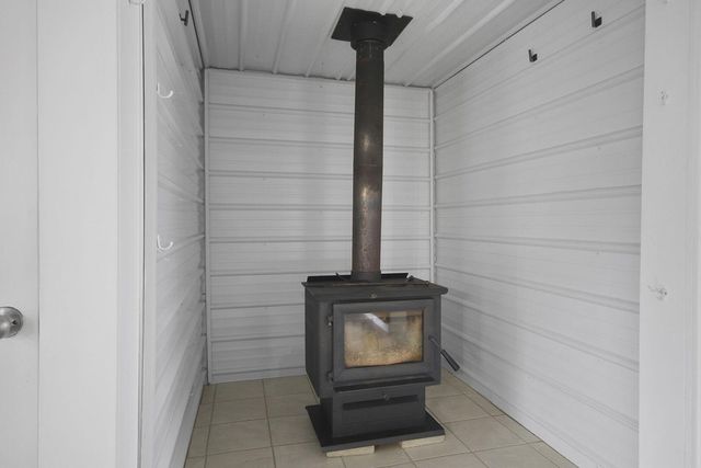 118 COUNTY RD 131, Higbee, MO 65257