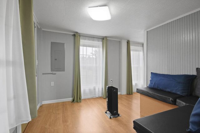 118 COUNTY RD 131, Higbee, MO 65257