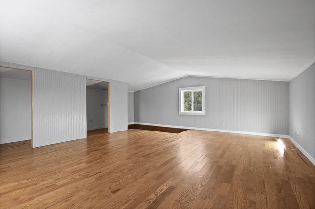 118 COUNTY RD 131, Higbee, MO 65257