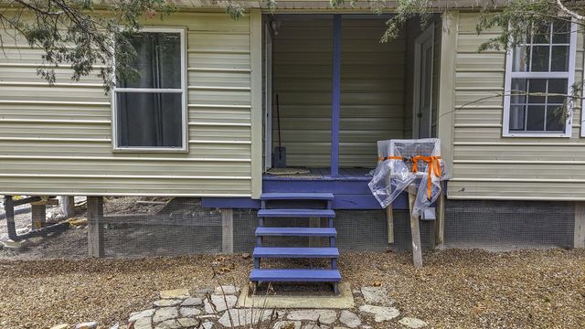 118 COUNTY RD 131, Higbee, MO 65257