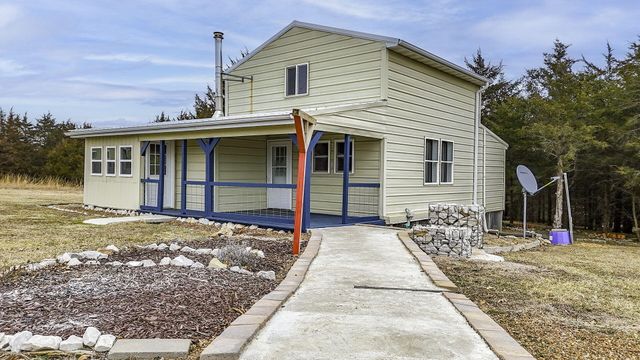 118 COUNTY RD 131, Higbee, MO 65257