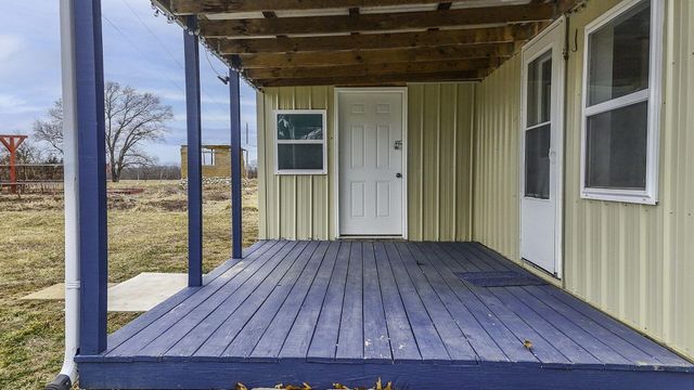 118 COUNTY RD 131, Higbee, MO 65257