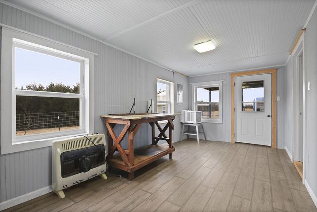 118 COUNTY RD 131, Higbee, MO 65257