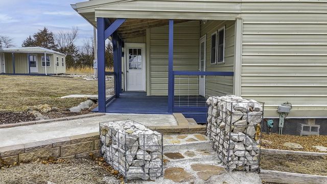 118 COUNTY RD 131, Higbee, MO 65257