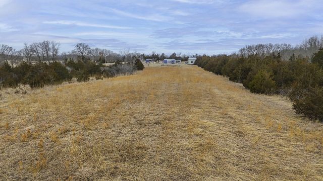 118 COUNTY RD 131, Higbee, MO 65257