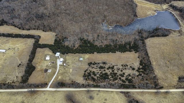 118 COUNTY RD 131, Higbee, MO 65257