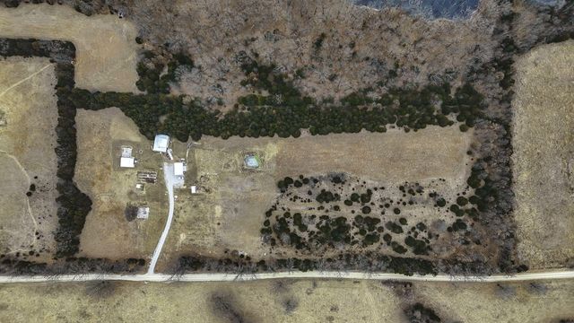 118 COUNTY RD 131, Higbee, MO 65257