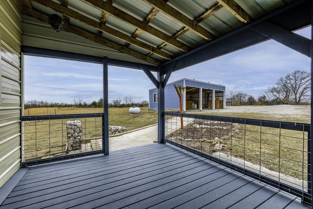 118 COUNTY RD 131, Higbee, MO 65257