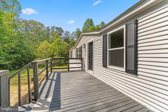 152 OAKLAND PL, Louisa, VA 23093