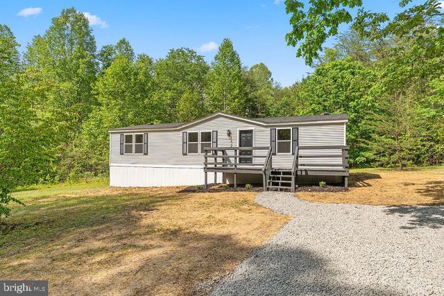 152 OAKLAND PL, Louisa, VA 23093