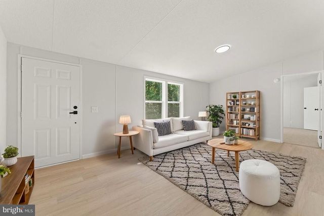 152 OAKLAND PL, Louisa, VA 23093