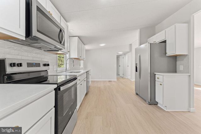 152 OAKLAND PL, Louisa, VA 23093