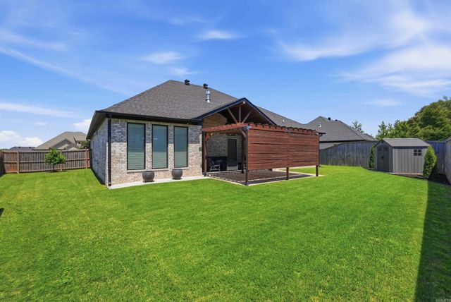 2425 Lilac Drive, Conway, AR 72034