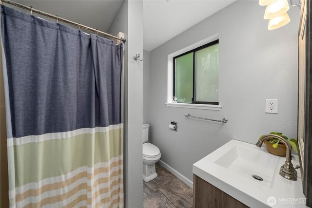 9112 82nd Avenue NW, Gig Harbor, WA 98332