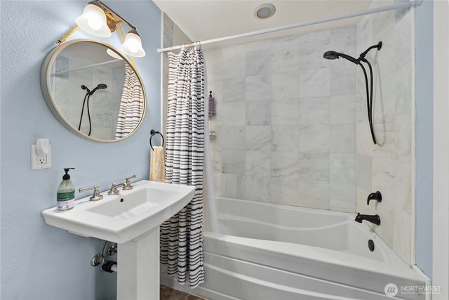 9112 82nd Avenue NW, Gig Harbor, WA 98332