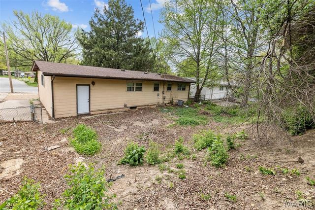 1631 Chesley Drive, Dellwood, MO 63136