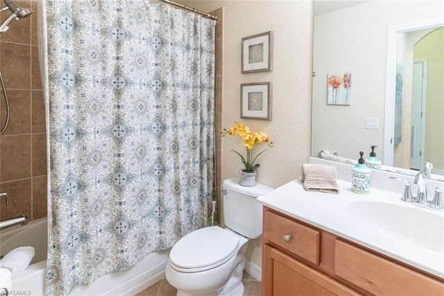 9826 Giaveno CIR 1513, Naples, FL 34113