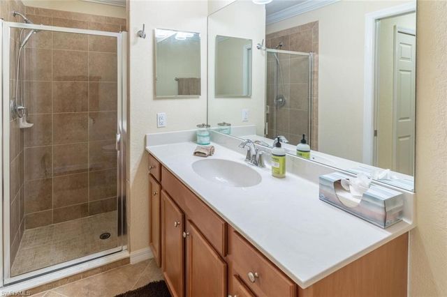 9826 Giaveno CIR 1513, Naples, FL 34113