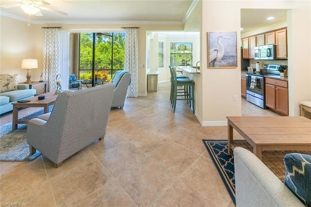 9826 Giaveno CIR 1513, Naples, FL 34113