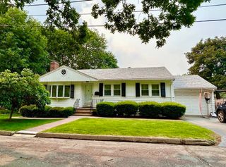 23 Jeffrey Rd, Arlington, MA 02474