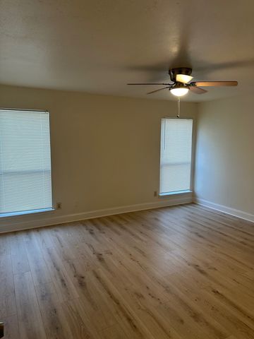 718 Maple Glen Drive, Garland, TX 75043