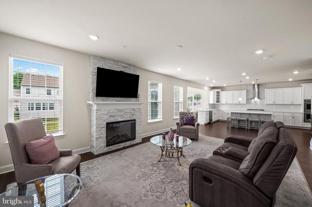 944 BENTGRASS DR, Aberdeen, MD 21001
