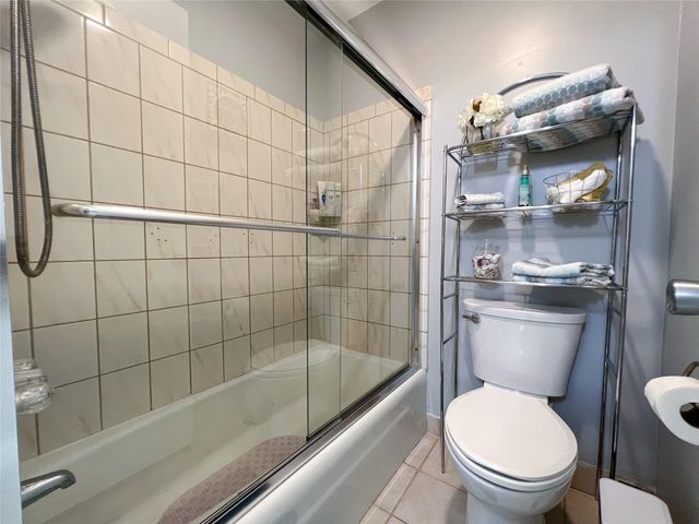 6239 Bay Club Dr 1, Fort Lauderdale, FL 33308