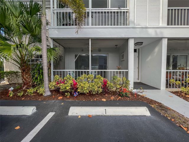 6239 Bay Club Dr 1, Fort Lauderdale, FL 33308
