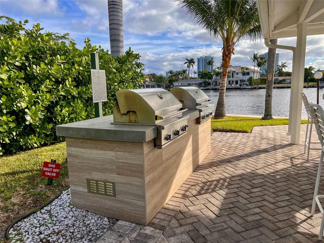 6239 Bay Club Dr 1, Fort Lauderdale, FL 33308
