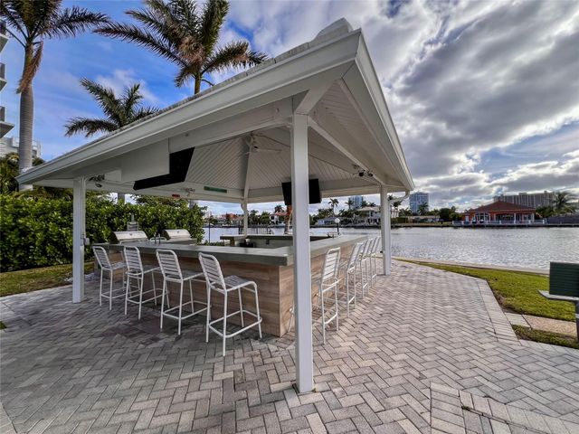 6239 Bay Club Dr 1, Fort Lauderdale, FL 33308