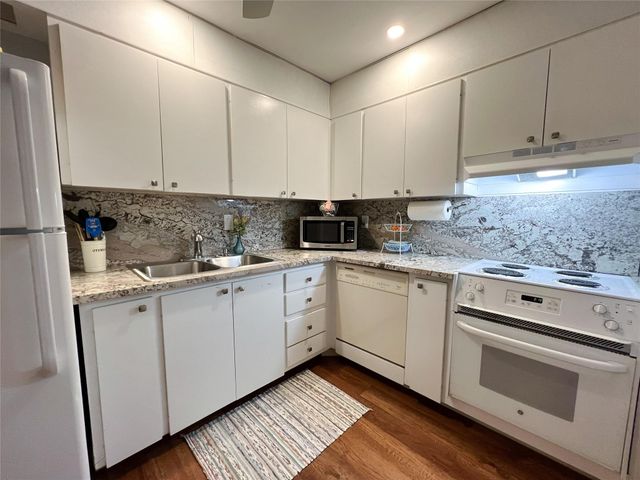 6239 Bay Club Dr 1, Fort Lauderdale, FL 33308