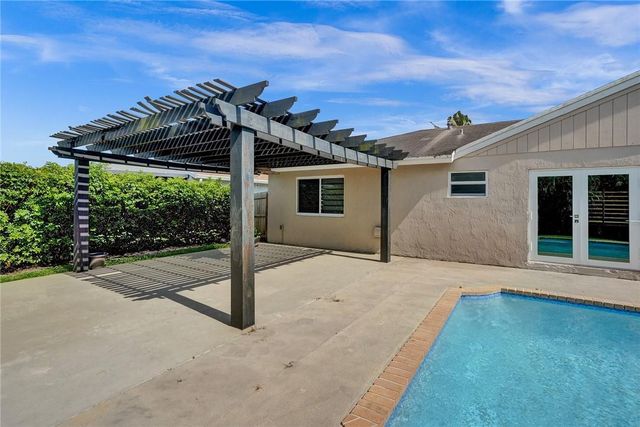 11627 SW 50th Street, Cooper City, FL 33330