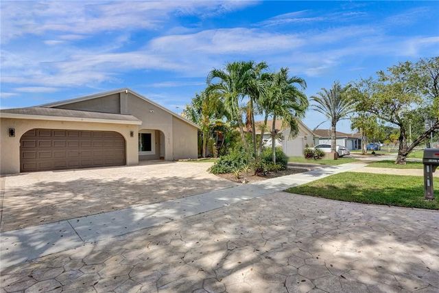 11627 SW 50th Street, Cooper City, FL 33330