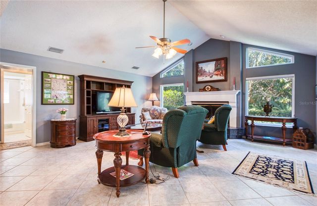 4901 HALLSTEAD WAY, Tampa, FL 33647