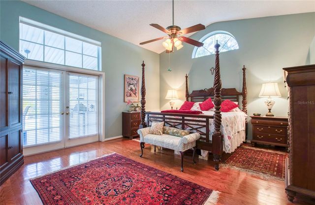 4901 HALLSTEAD WAY, Tampa, FL 33647