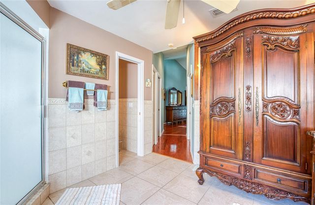 4901 HALLSTEAD WAY, Tampa, FL 33647