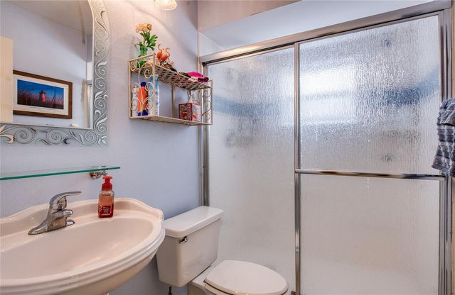 4901 HALLSTEAD WAY, Tampa, FL 33647