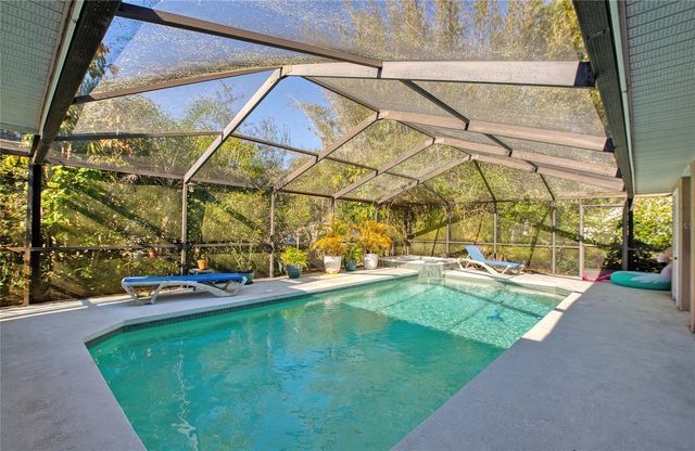 4901 HALLSTEAD WAY, Tampa, FL 33647