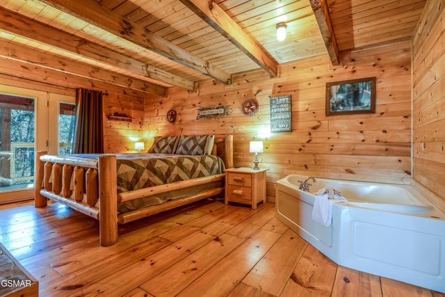 2148 Little Valley Road, Sevierville, TN 37862