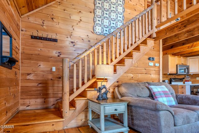 2148 Little Valley Road, Sevierville, TN 37862