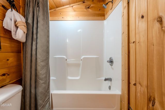 2148 Little Valley Road, Sevierville, TN 37862