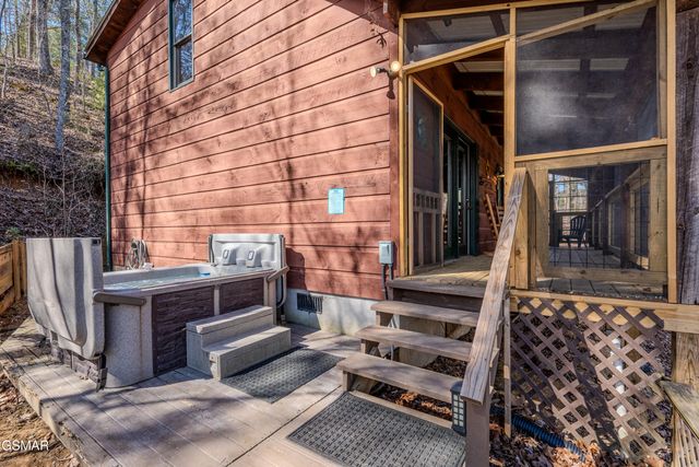 2148 Little Valley Road, Sevierville, TN 37862