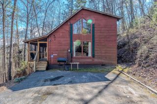 2148 Little Valley Road, Sevierville, TN 37862
