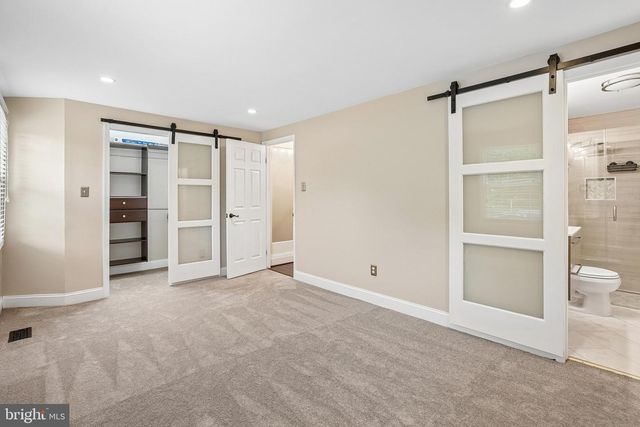 8236 CLAREMONT WOODS DR, Alexandria, VA 22309