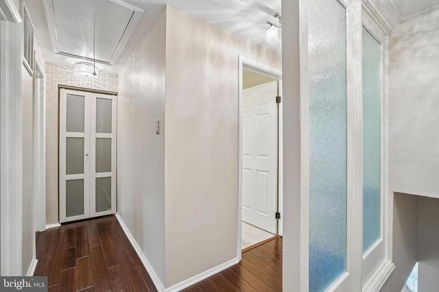 8236 CLAREMONT WOODS DR, Alexandria, VA 22309