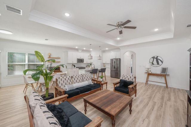 667 Red Fern Road, Crestview, FL 32536