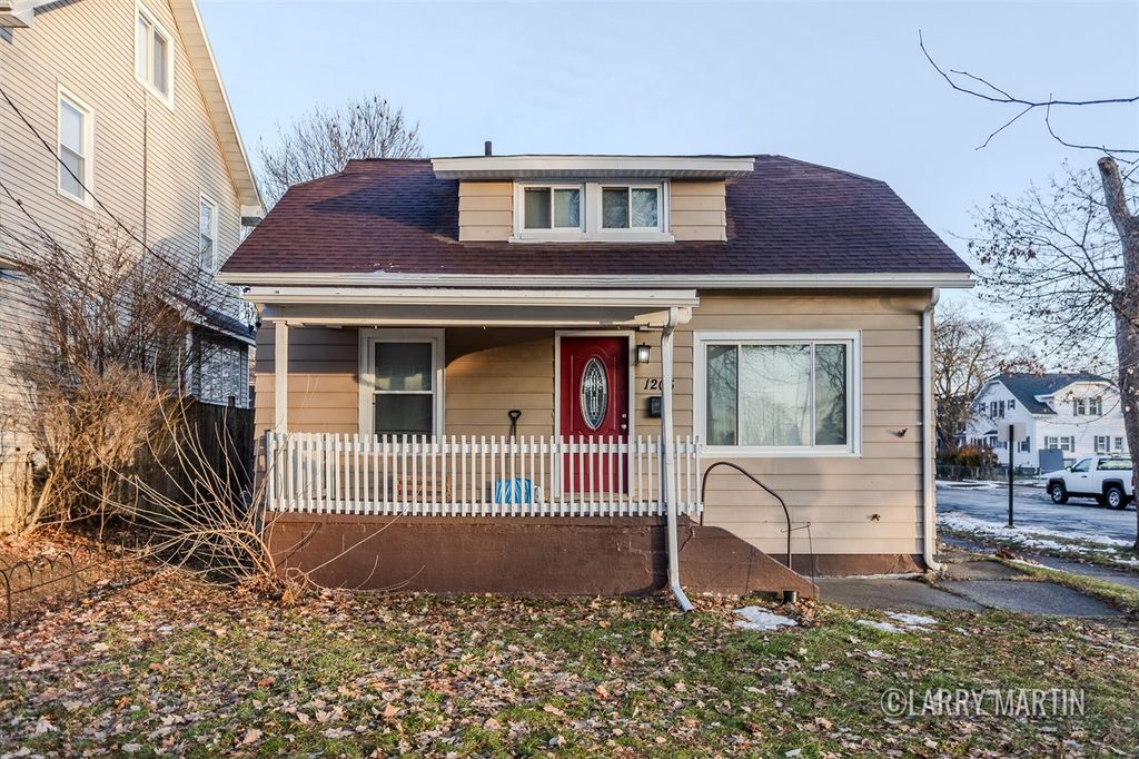 1205 Dayton Street, Grand Rapids, MI 49504